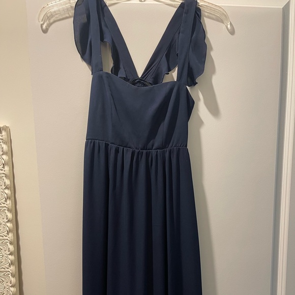 Show me your mumu bridesmaid dress. Size small. Navy blue. - Picture 2 of 2